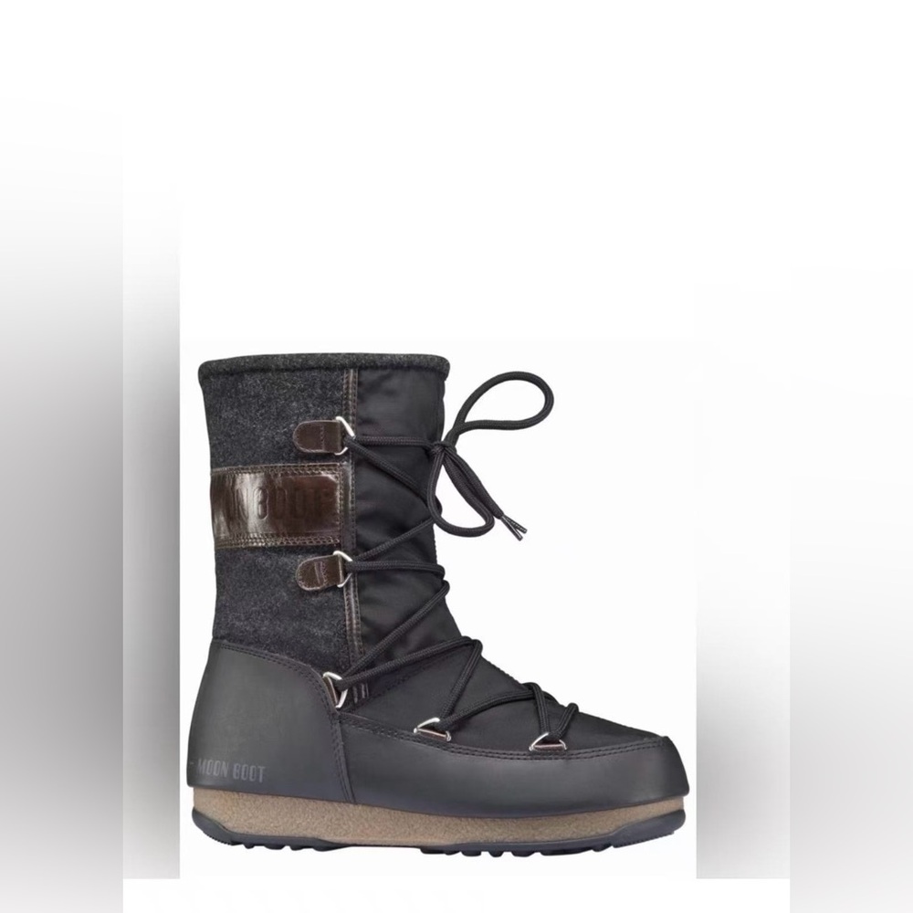 Moon Boot Women's Black and Gray Winter Boots
